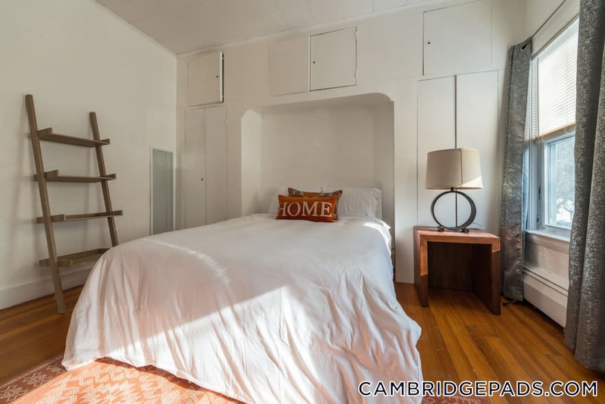 Building Photo - 199 Mt Auburn St