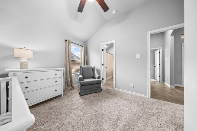 Building Photo - 2635 Settlers Oak Dr
