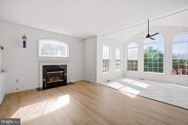 Building Photo - 44094 Saxony Terrace