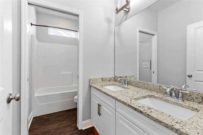Building Photo - 8756 Glen Oak Trail