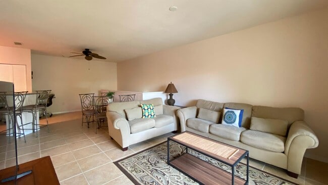 Building Photo - 160 SW Peacock Blvd