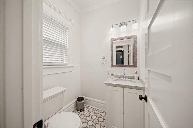 Building Photo - 503 S 3rd St