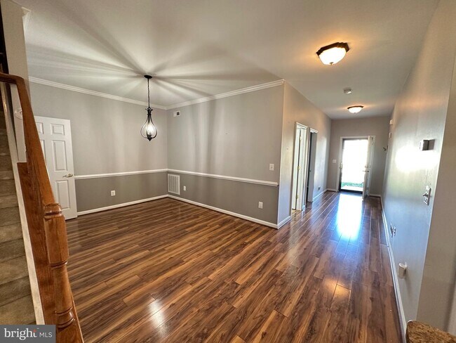 Building Photo - 6504 Feather Edge Court