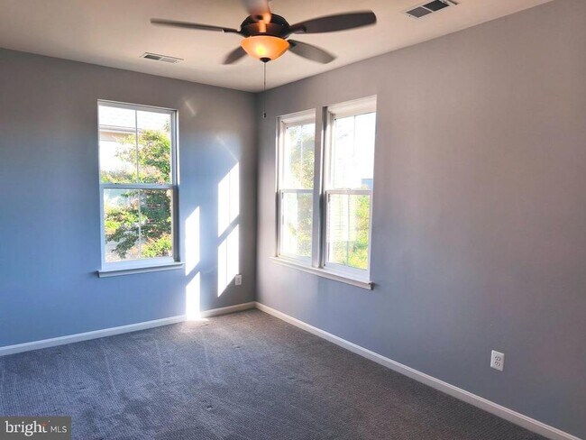 Building Photo - 42274 Winter Haven Dr