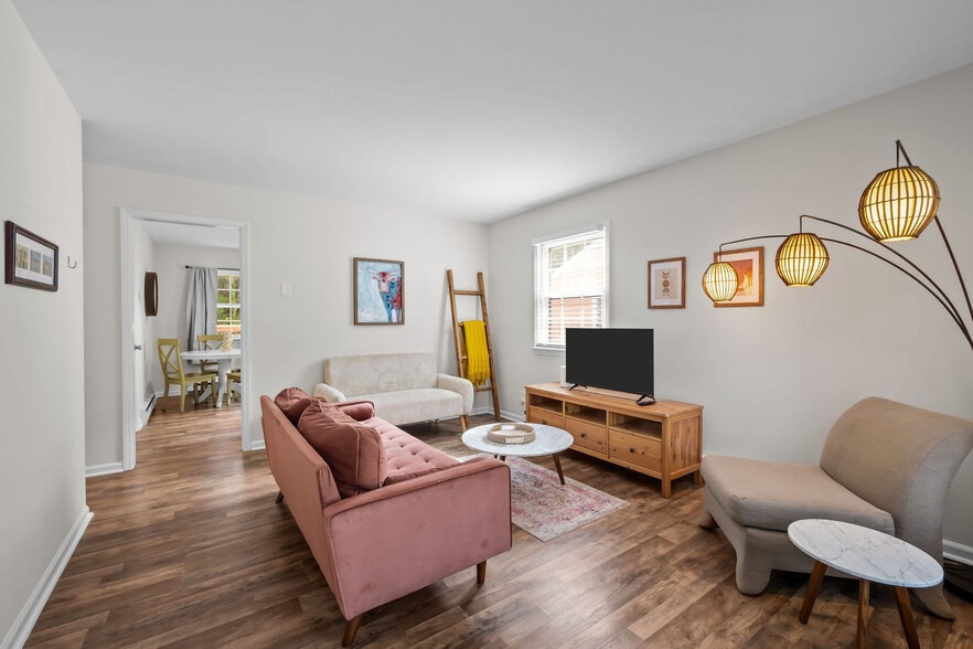 Primary Photo - 1208 W Murray Ave