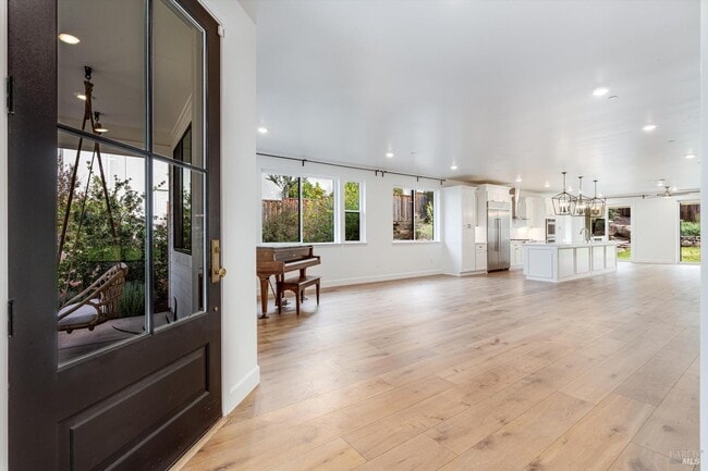 Building Photo - 1980 Bent Tree Pl