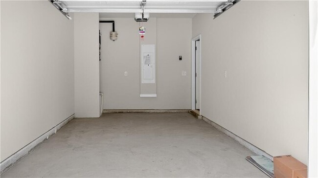 Building Photo - 2350 Mountain Springs Pl