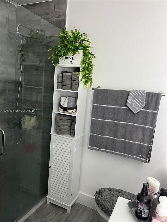 Building Photo - 1155 NW 123rd Ct