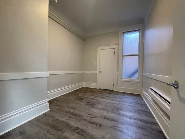 Building Photo - 1430 Stockton St