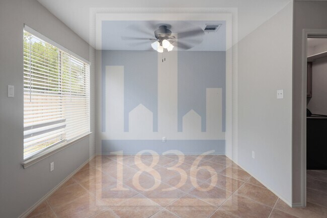 Building Photo - 13210 Vendrell Dr