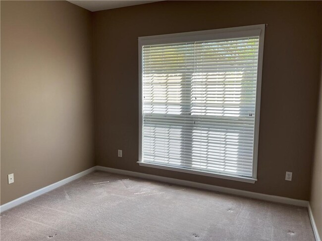Building Photo - 916 Santa Anita Dr