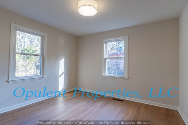 Building Photo - 834 Savage Rd