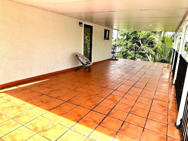 Building Photo - 1931 SW 17th Ct