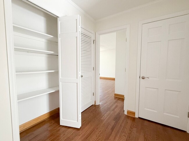 Building Photo - Private 5-Bedroom Dream Home with Creek, Pond & 3 Levels of Living Space