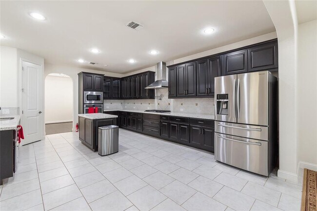 Building Photo - 3014 Paseo de Charros