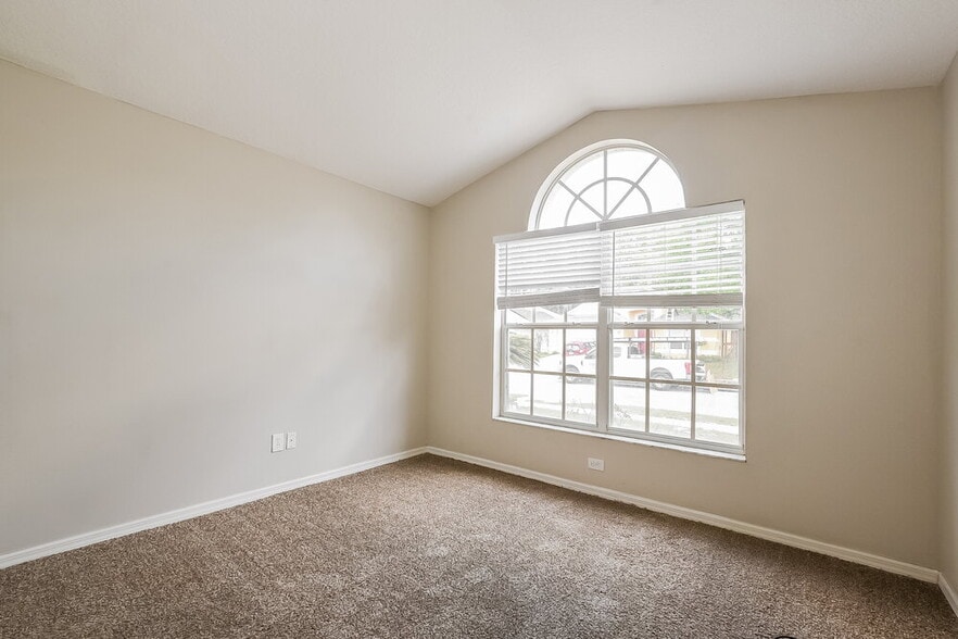 Building Photo - 2331 Cobblefield Cir