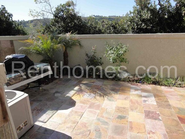 Building Photo - 12344 Springwater Point