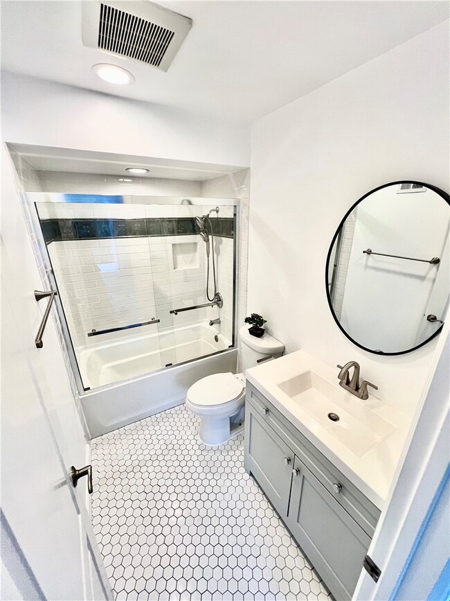 Building Photo - 33026 Lighthouse Ct