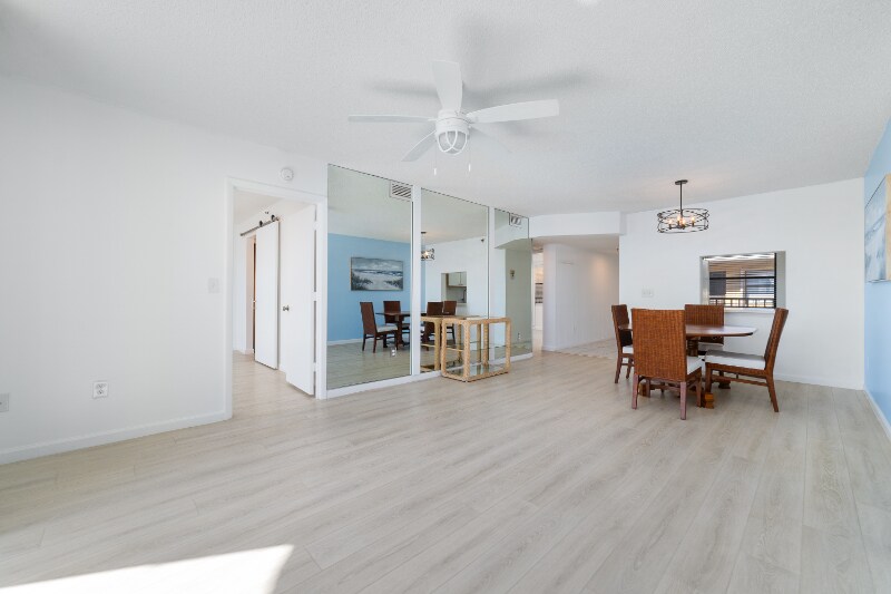 Building Photo - 896 N Federal Hwy