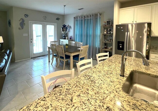 Building Photo - 5616 Las Lomas Ln
