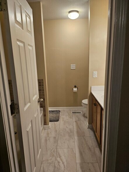 Building Photo - 3757 Naples Ct N