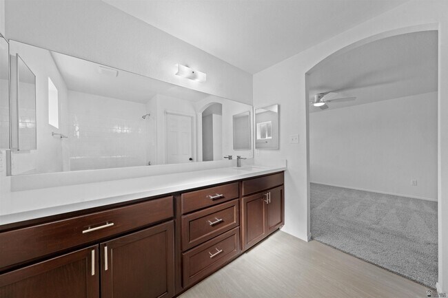 Building Photo - 7272 E 45th St