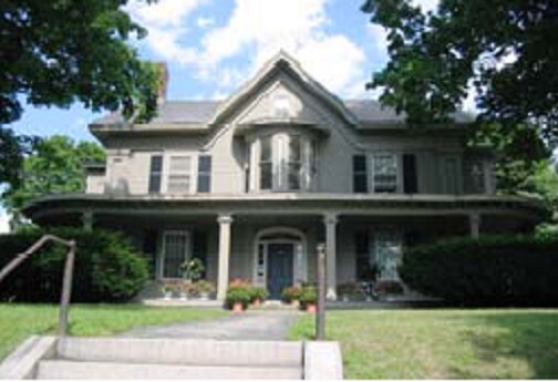 Primary Photo - 194 Nesmith St