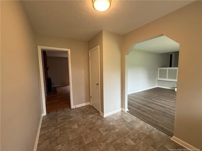 Building Photo - 849 Stoneykirk Dr