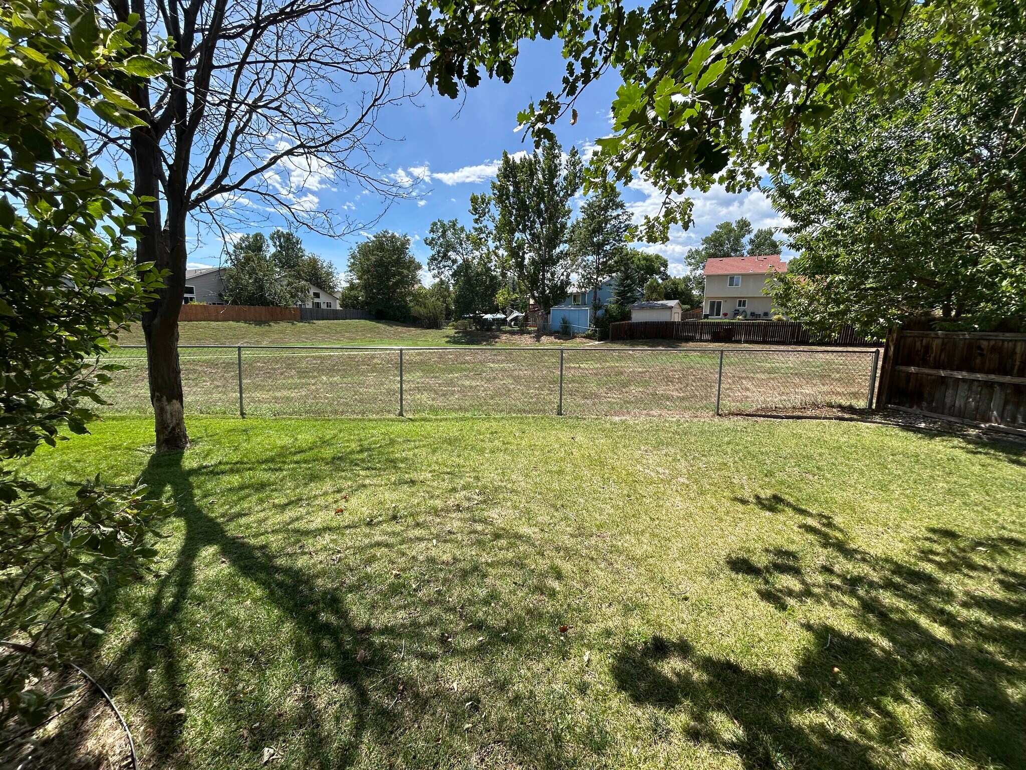 Neighborhood open space behind the home! - 4393 N Lincoln Ave
