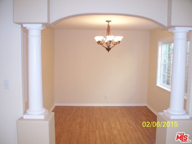 Building Photo - 7830 W 83rd St