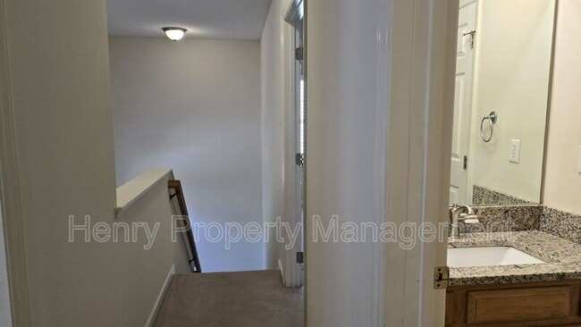 Building Photo - 100 Mint Hill Dr