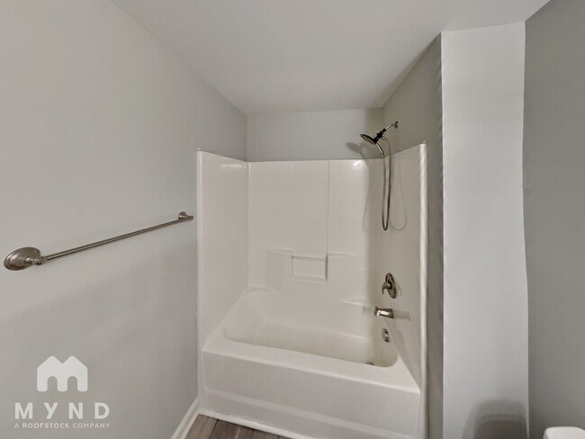 Building Photo - 15819 Herring Gull Way