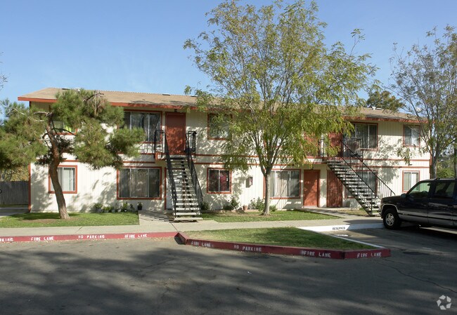 Building Photo - 2060 S Maple Ave