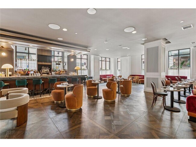 Building Photo - 201 S 11th St