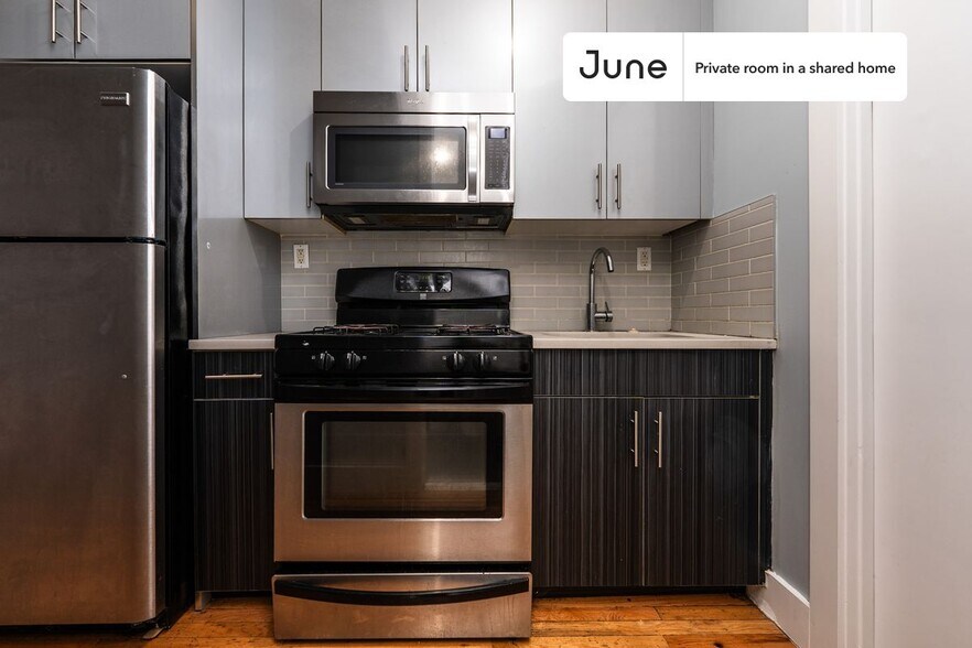 Building Photo - Room in Shared 3 bed/1 bath home