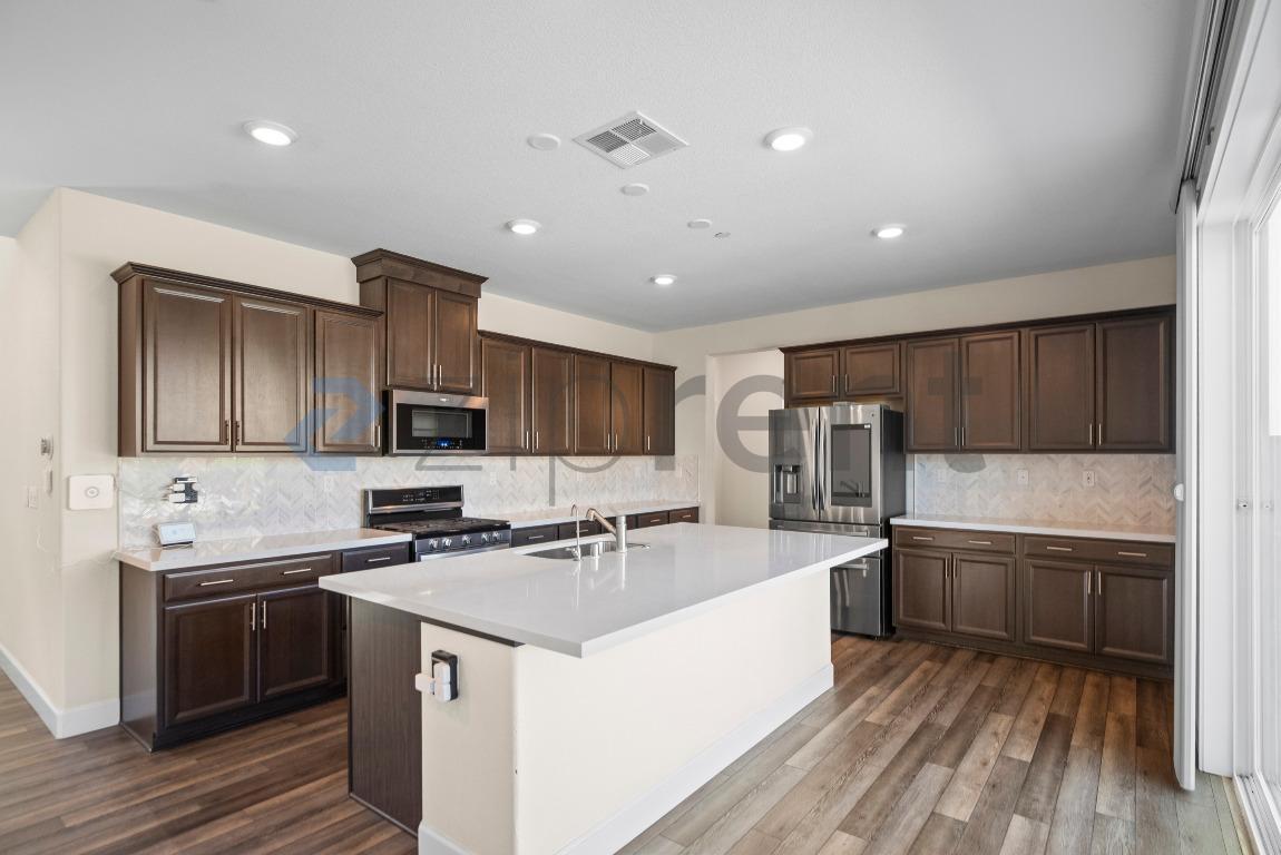 Building Photo - 5587 Howell Mountain Ln