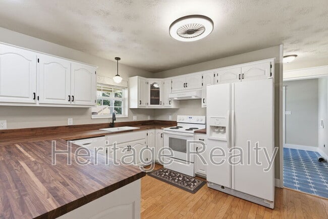 Building Photo - 2707 Lady Bug Ln