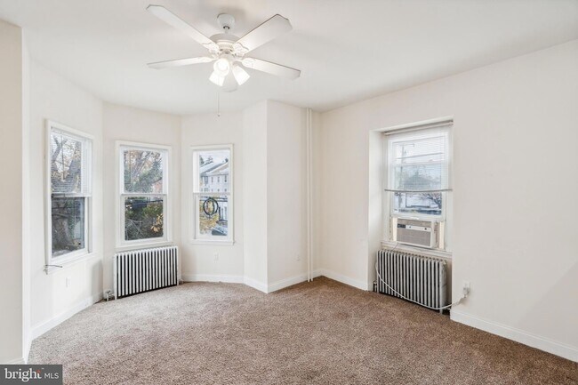 Building Photo - 4422 Pechin St