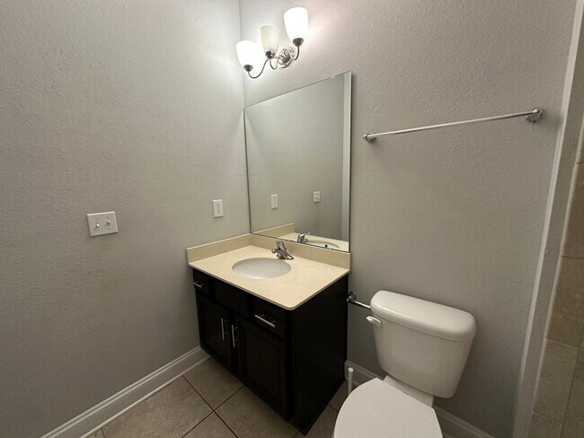 Building Photo - Large Home at Work Golf Village