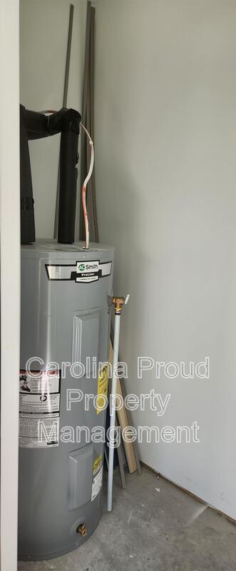 Building Photo - 337 S Pointe Dr