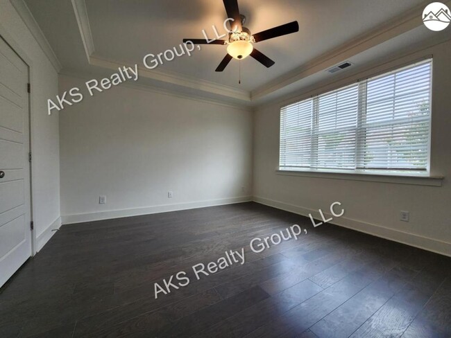 Building Photo - 838 Griffin Park Cir