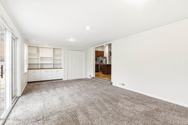 Building Photo - 2403 Silverbrook Ave