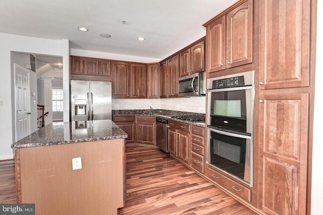 Building Photo - 7576 Maidenhead Dr