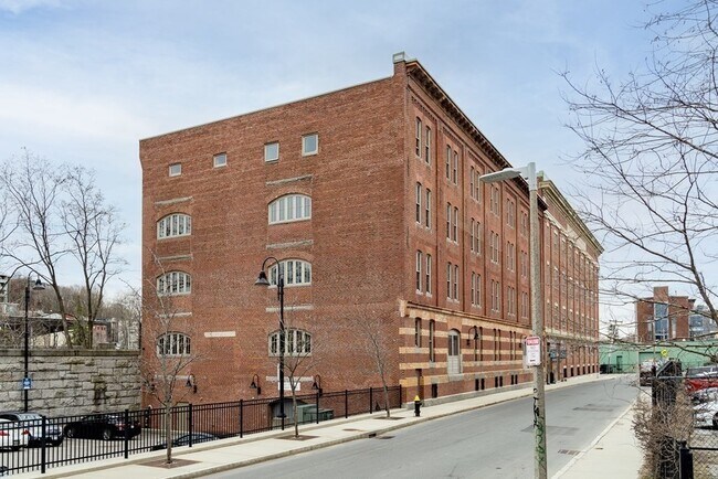 Building Photo - 156 Terrace 415 Ter