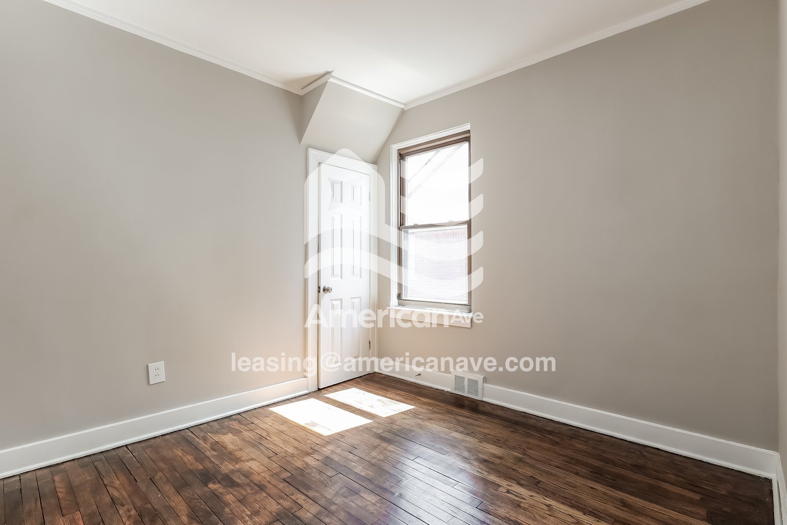 Building Photo - 6155 Yorkshire Rd