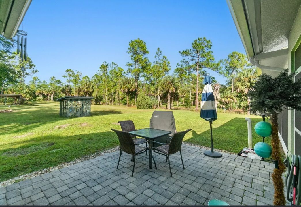 Building Photo - 271 12th Ave NE