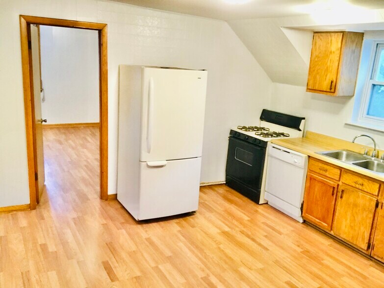 Building Photo - 2659 W Armitage Ave