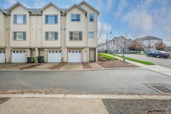 Building Photo - 7163 NW Eleanor Ave