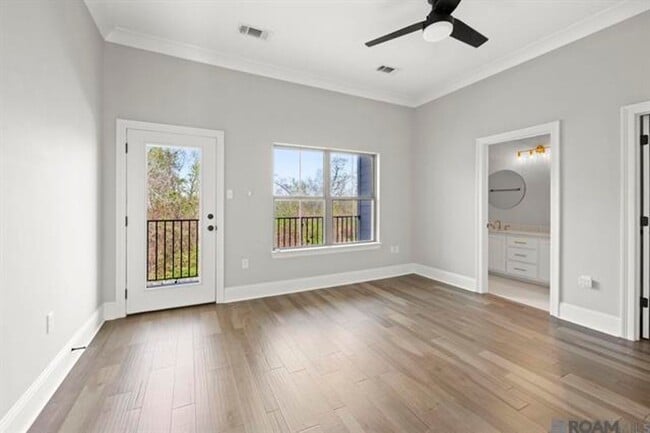 Building Photo - 5030 Myrtle Trail Dr