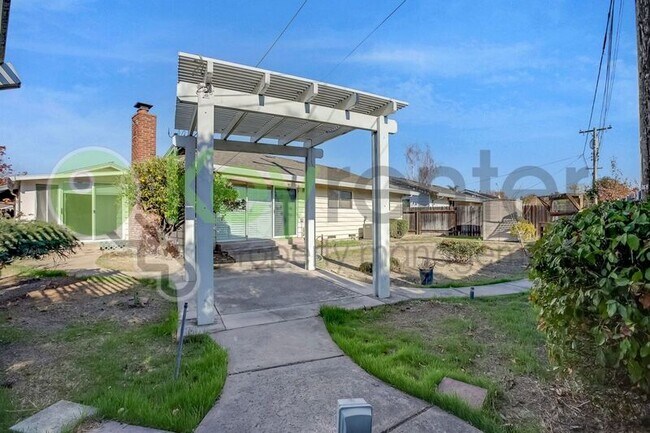 Building Photo - 6510 Barkley Way